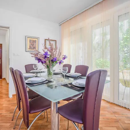 Apartment Jadranka
